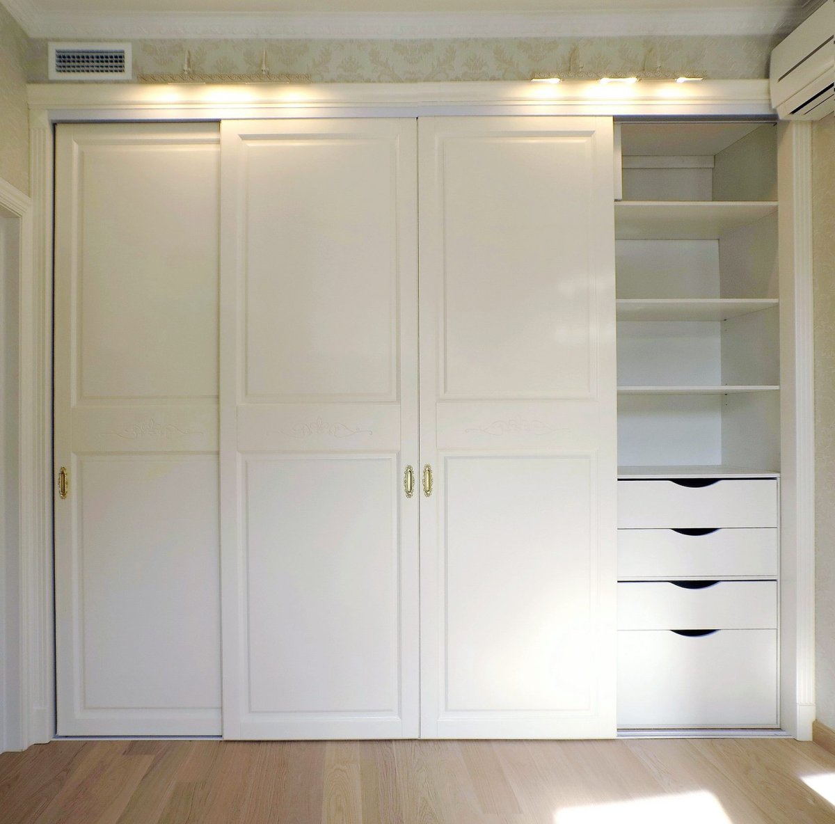 Двери купе МДФ С фрезеровкой