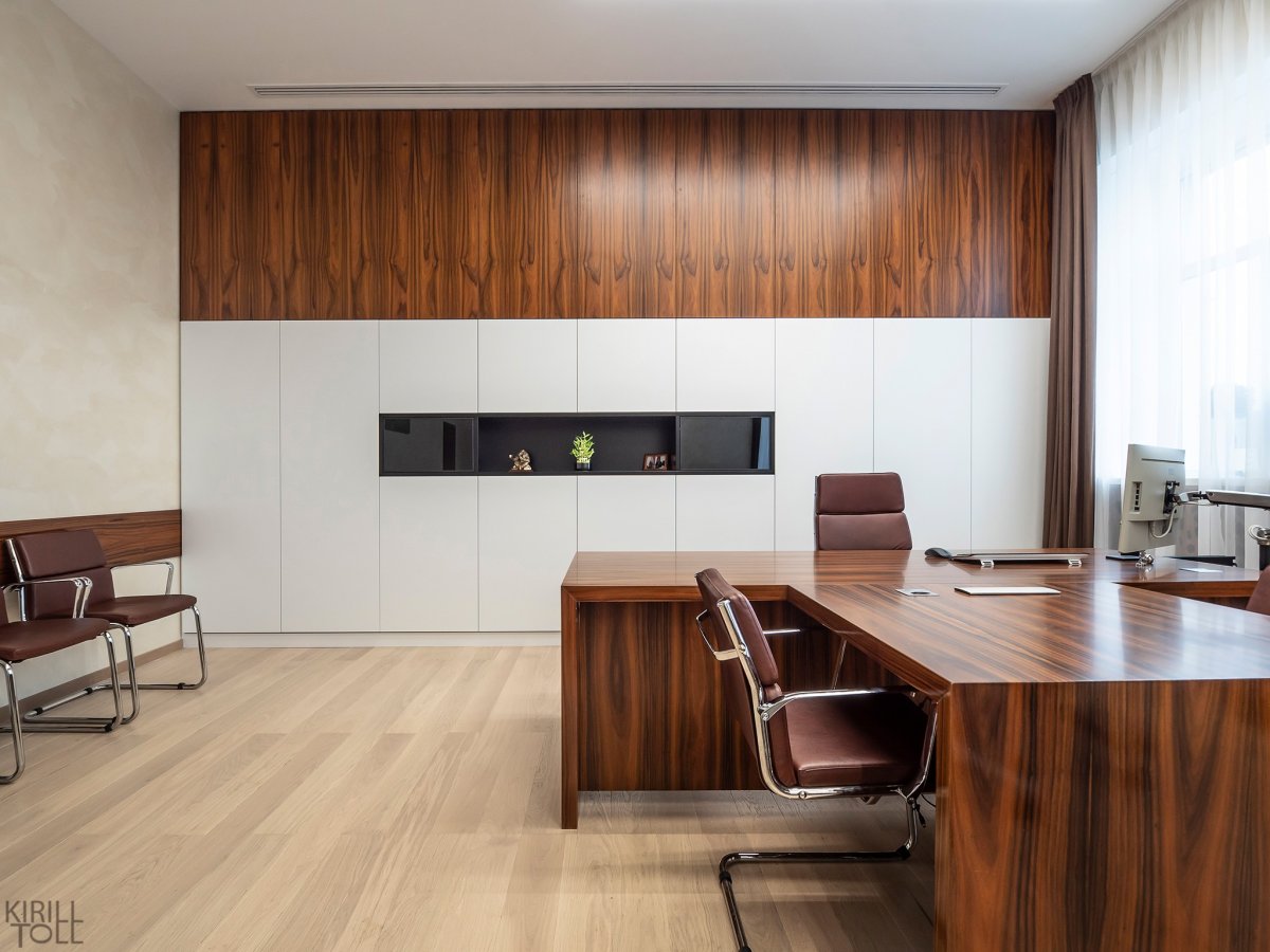 Кабинет без мебели