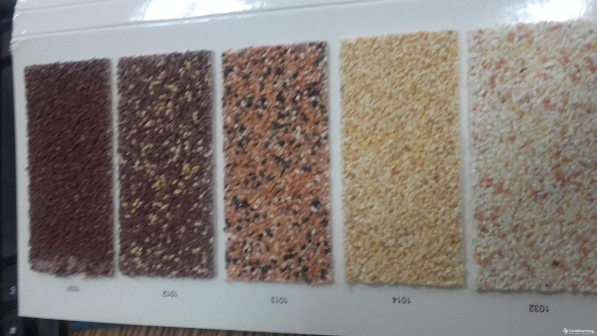 Мозаичная штукатурка в интерьере прихожей