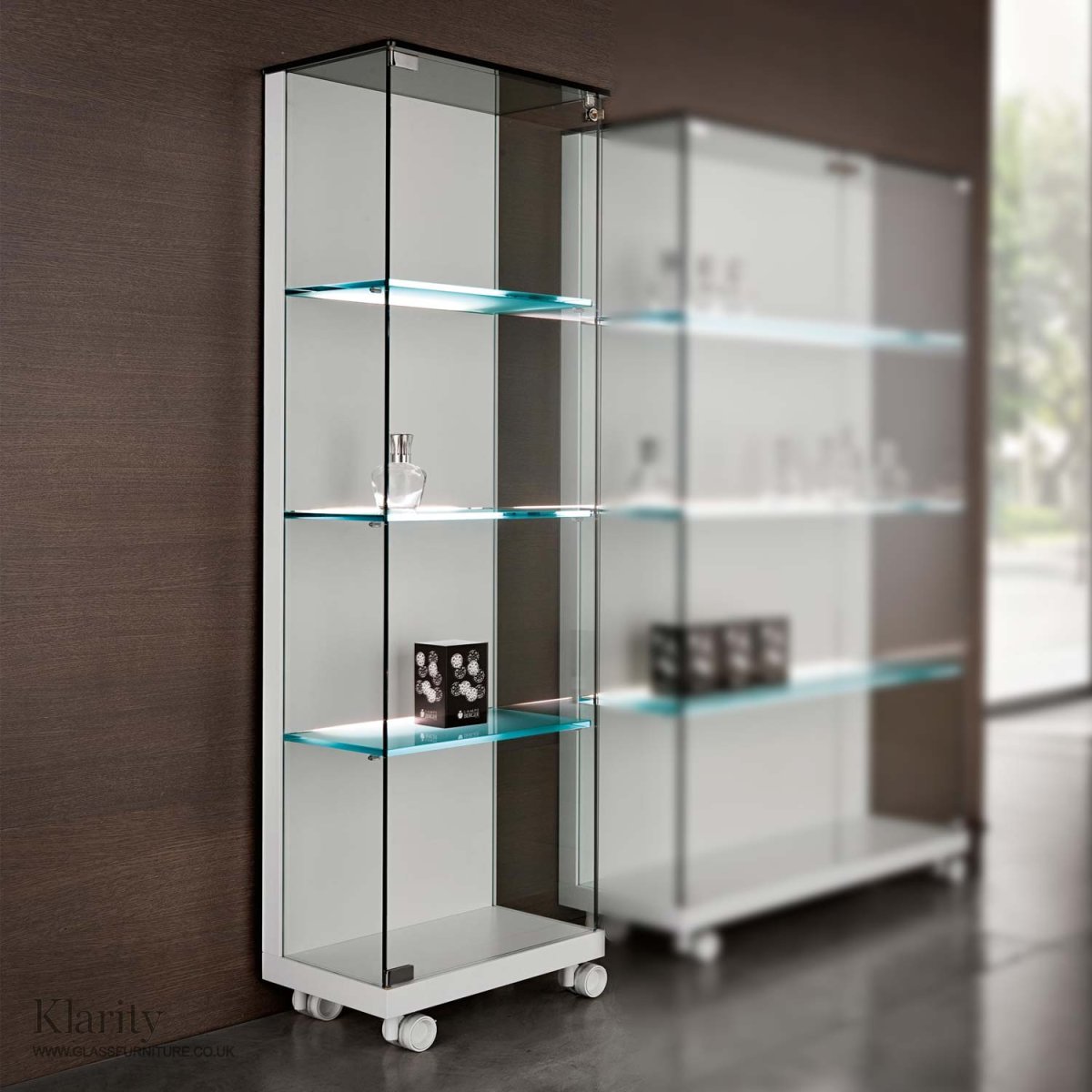 Стеклянные полки