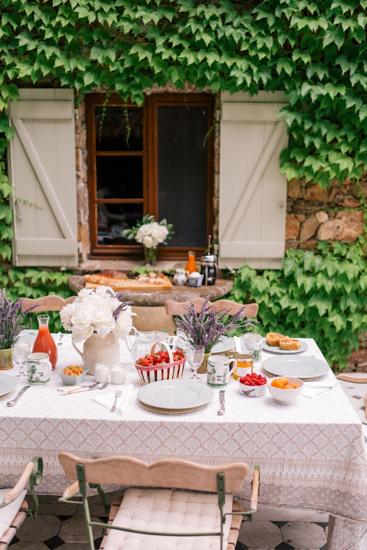 Завтрак на веранде