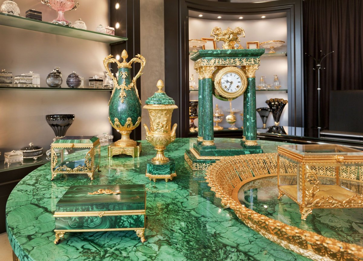 Ванна малахит мрамор