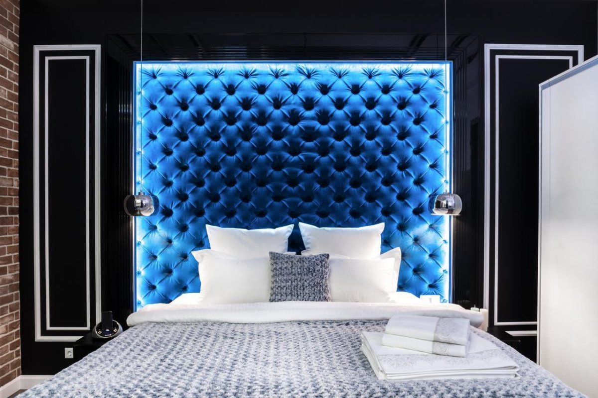 Дизайнерская стена