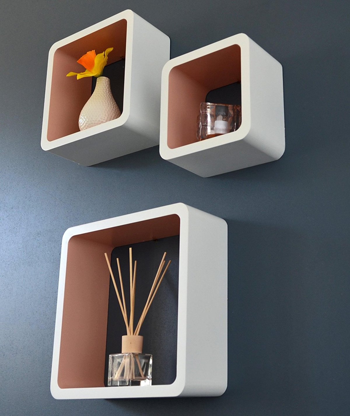 Квадратные полки на стену