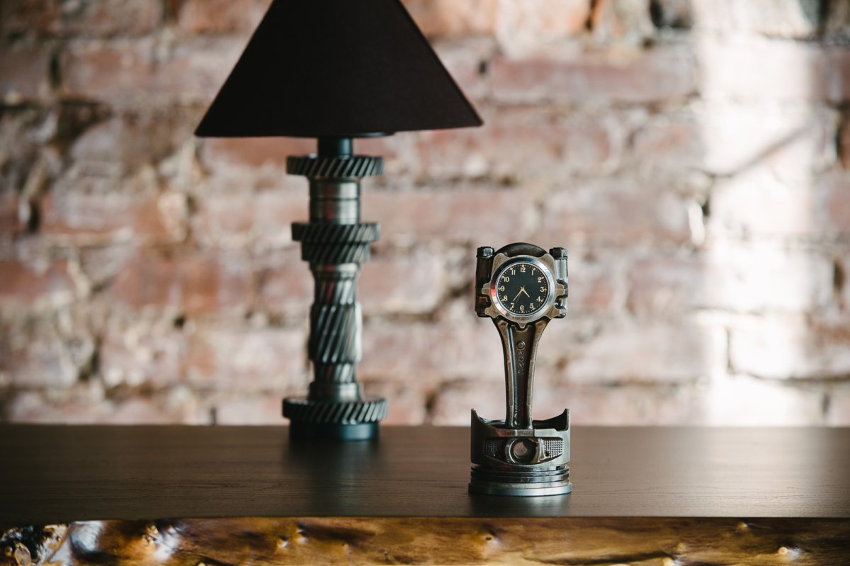 Дизайнерская мебель Мировых брендов из металла