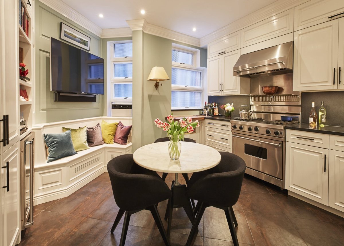 Кухня неправильной формы дизайн