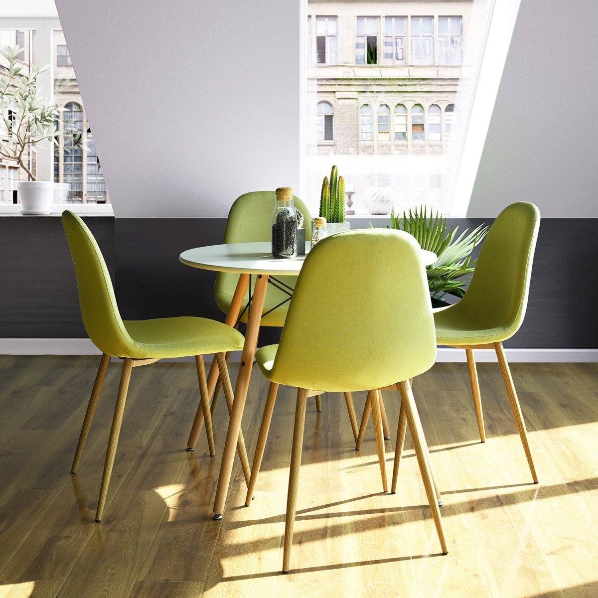 Классические стулья в интерьере