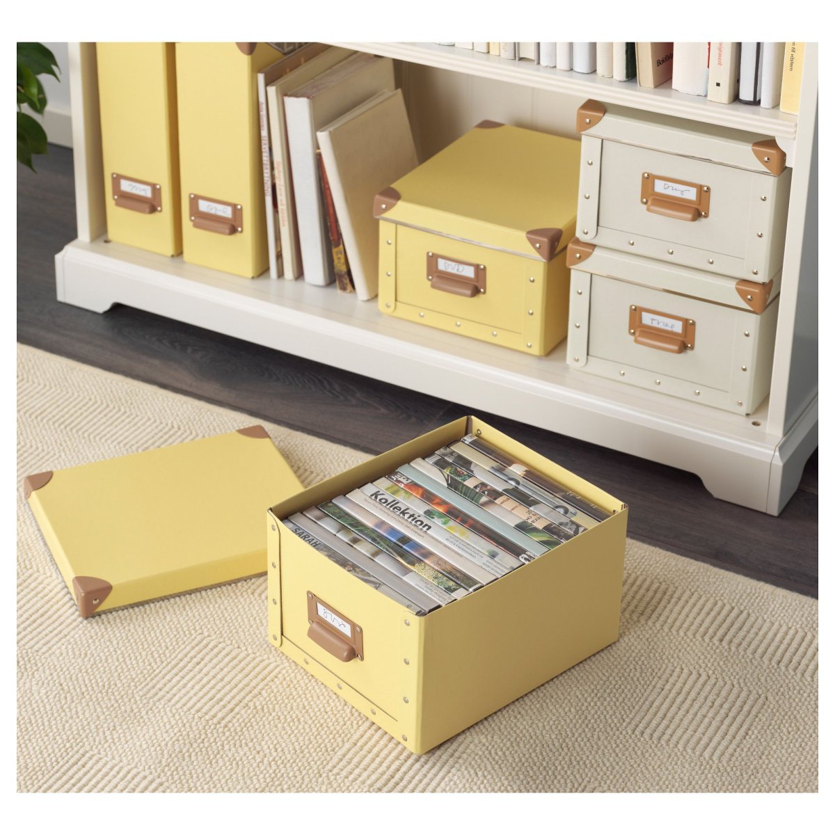 Вещи на полке