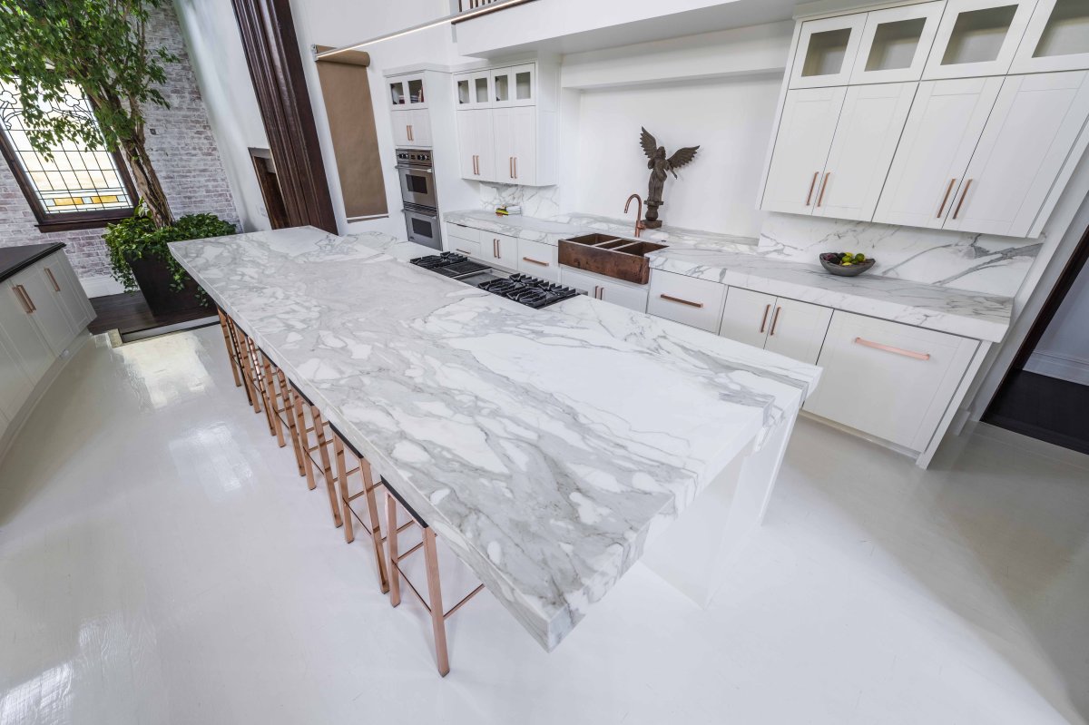 Столешница неомарм 206 Calacatta Kassel