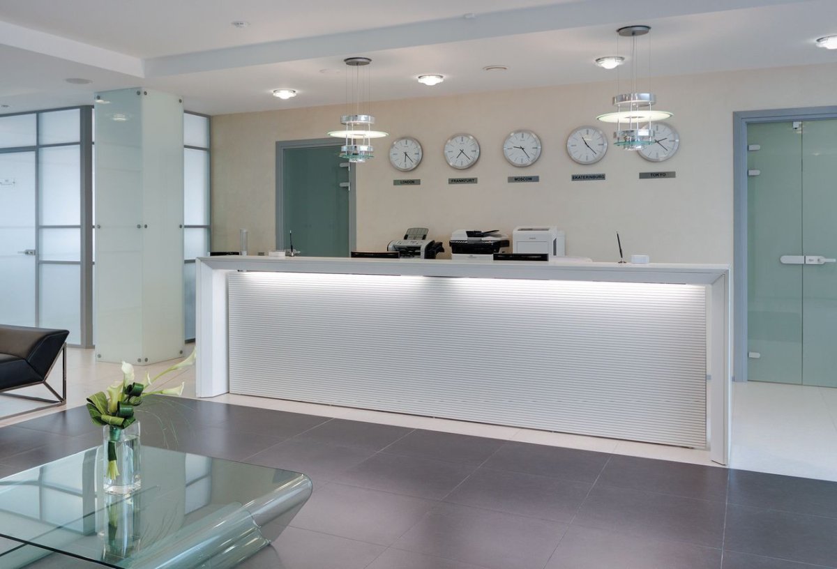 Зона ресепшн в офисе