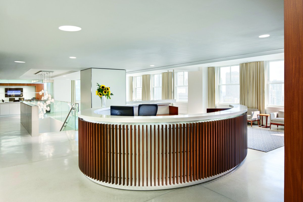 Стойки ресепшн для гостиниц