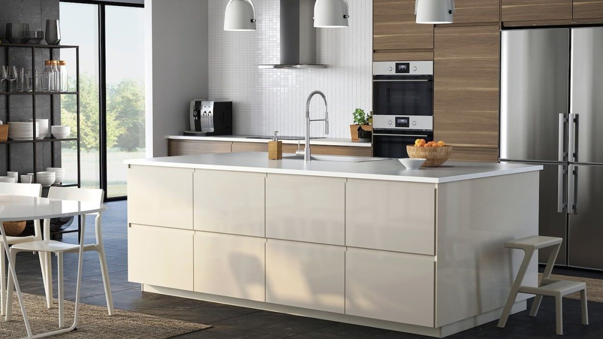 Икеа кухня Рингульт глянцевый белый