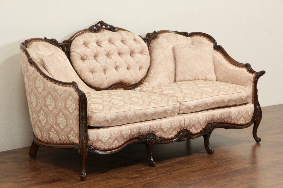 Викторианская оттоманка