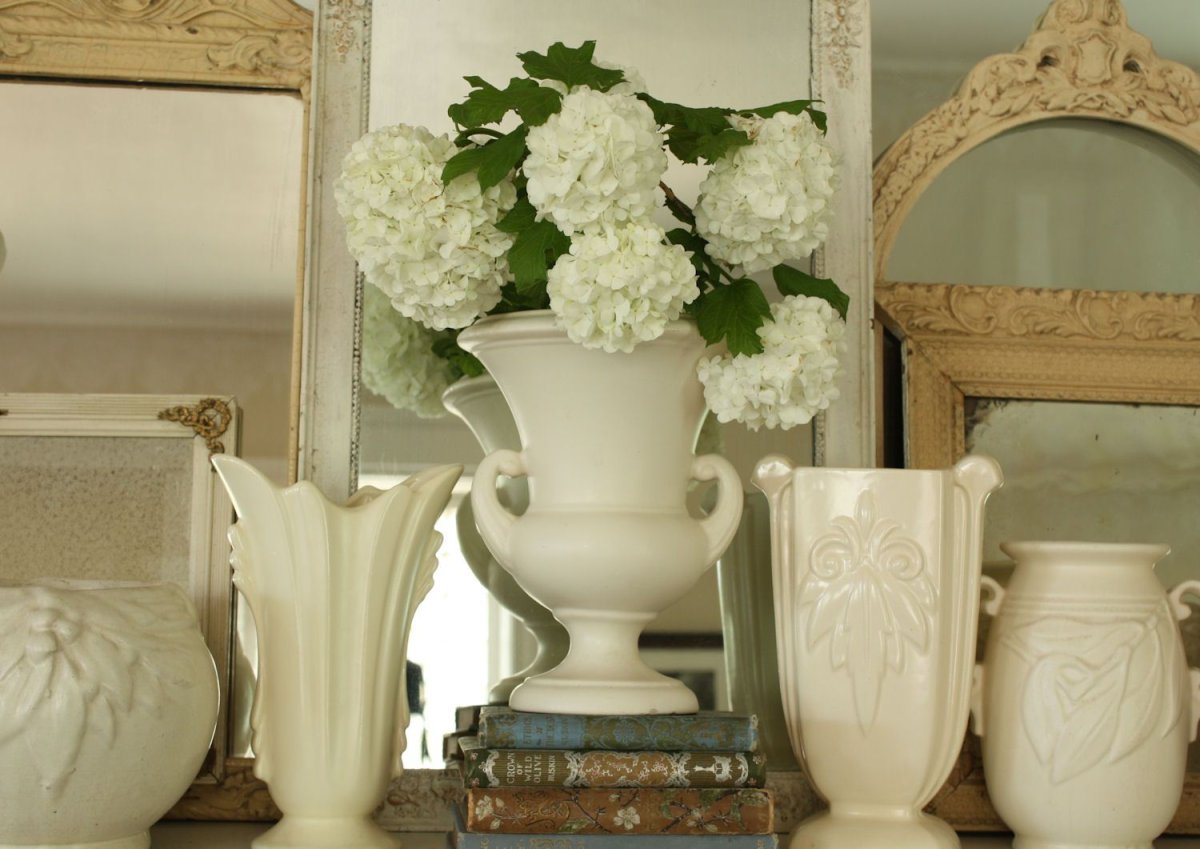 Фарфоровые вазы