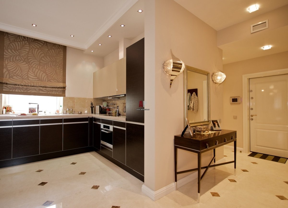 Кухня до потолка