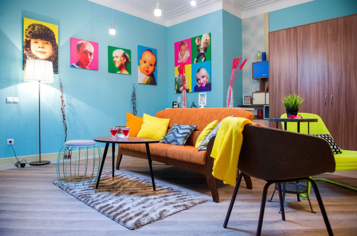 Разноцветные стены