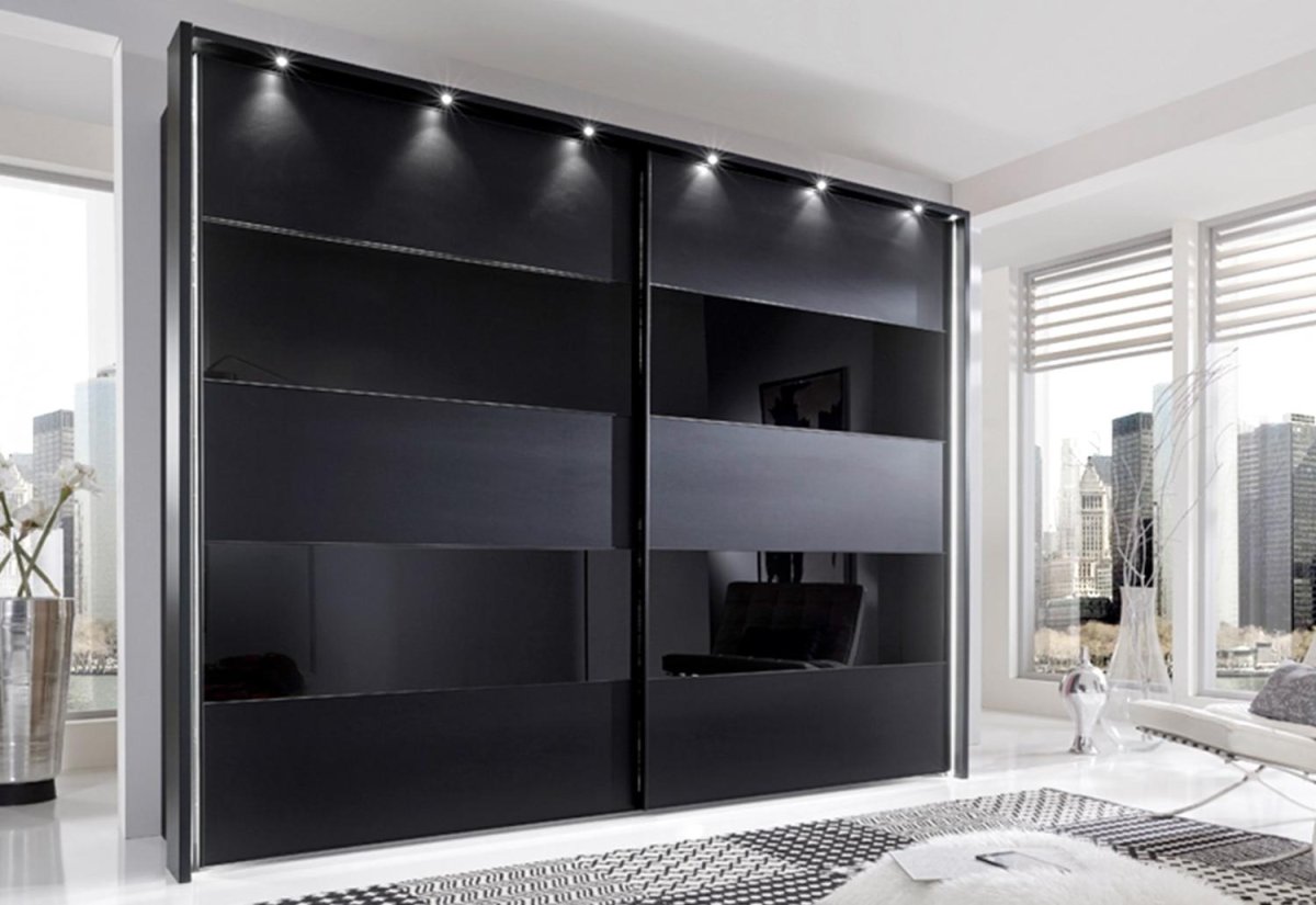 Шкаф с тонированным стеклом