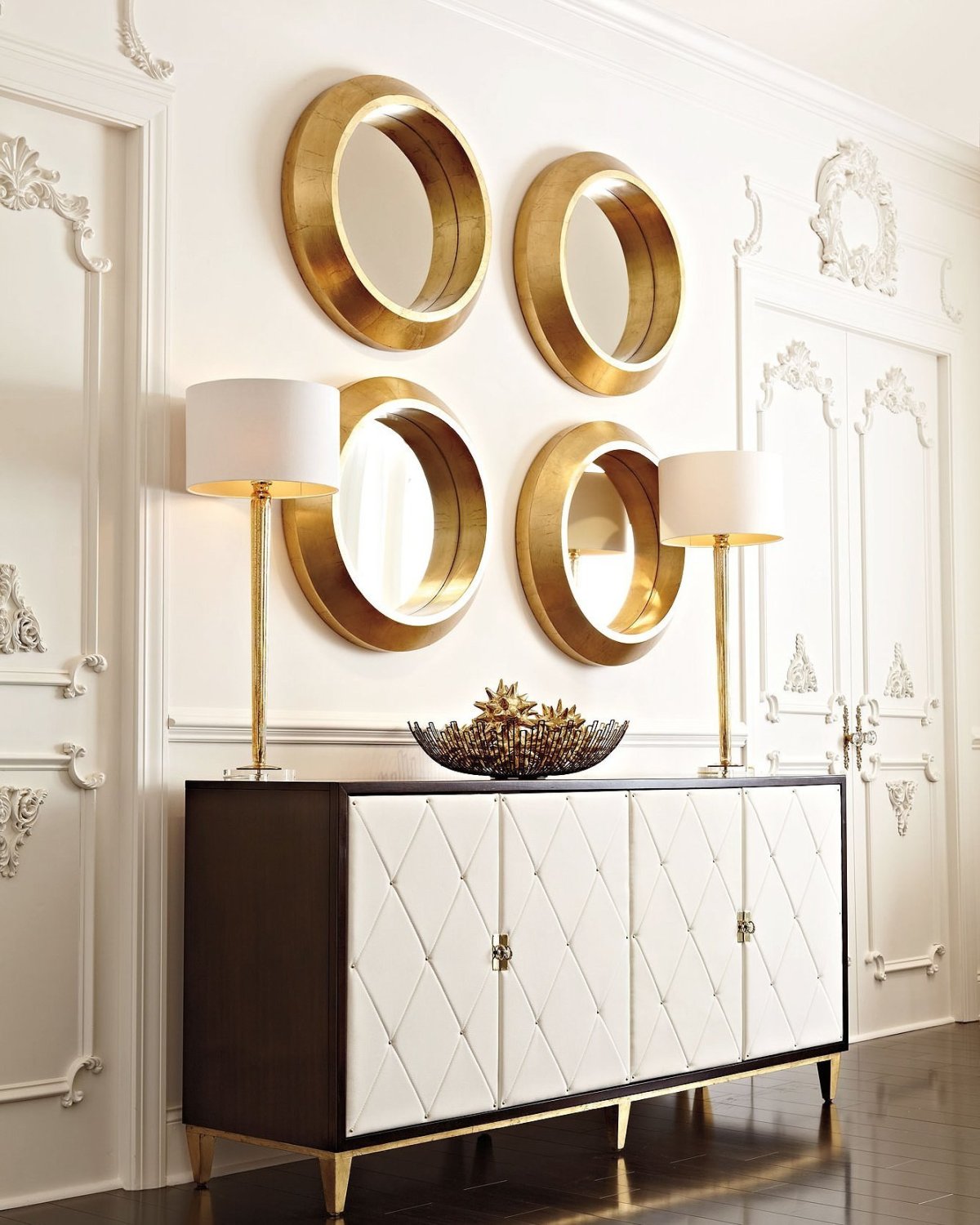 Интерьер с золотом