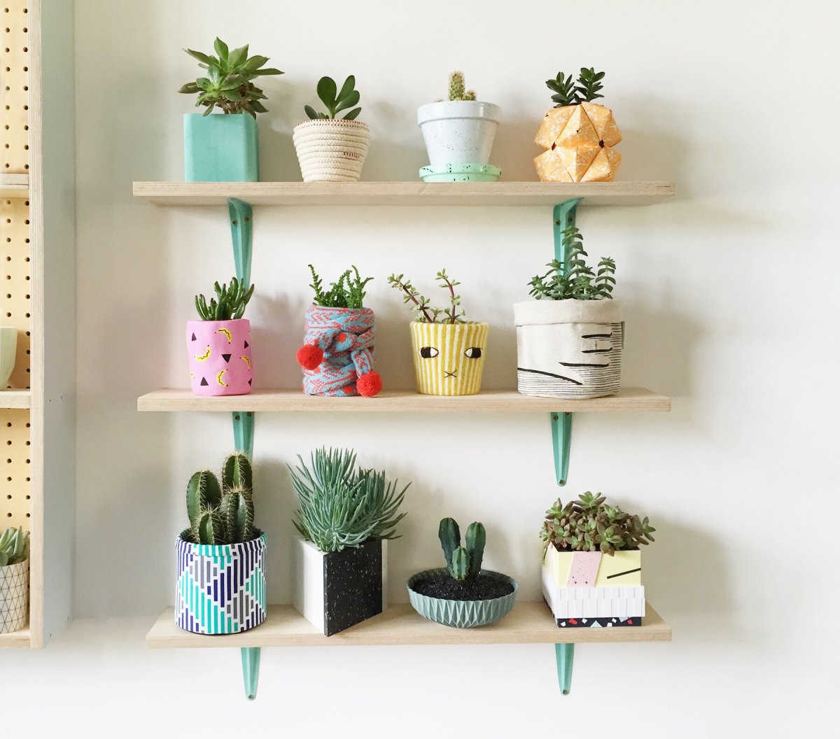 Подвесные полки для цветов