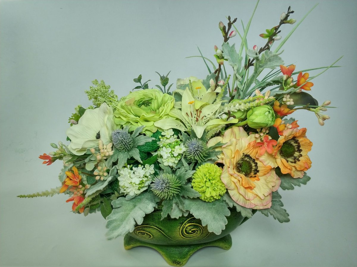 Красивые композиции из искусственных цветов для интерьера