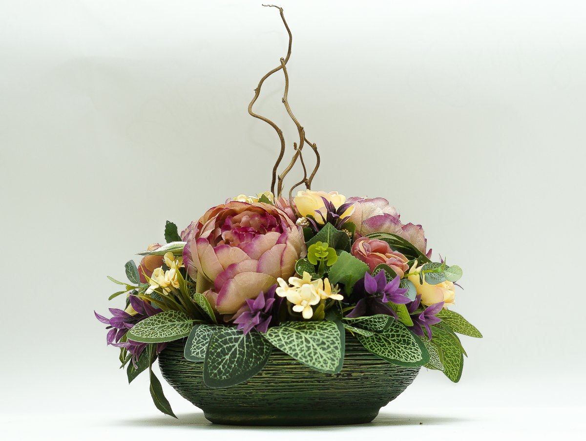 Дизайнерские композиции из искусственных цветов