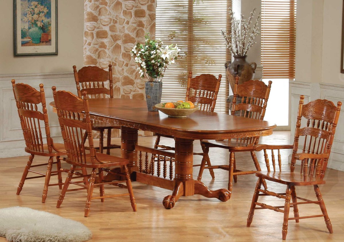 Деревянная мебель в интерьере