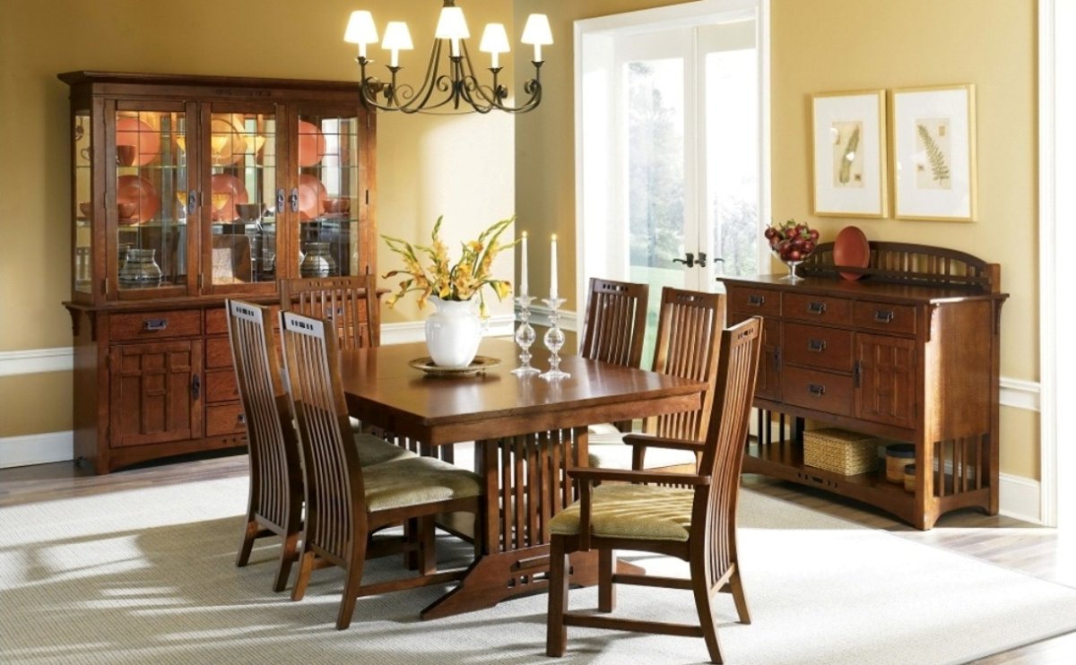 Стулья из дерева