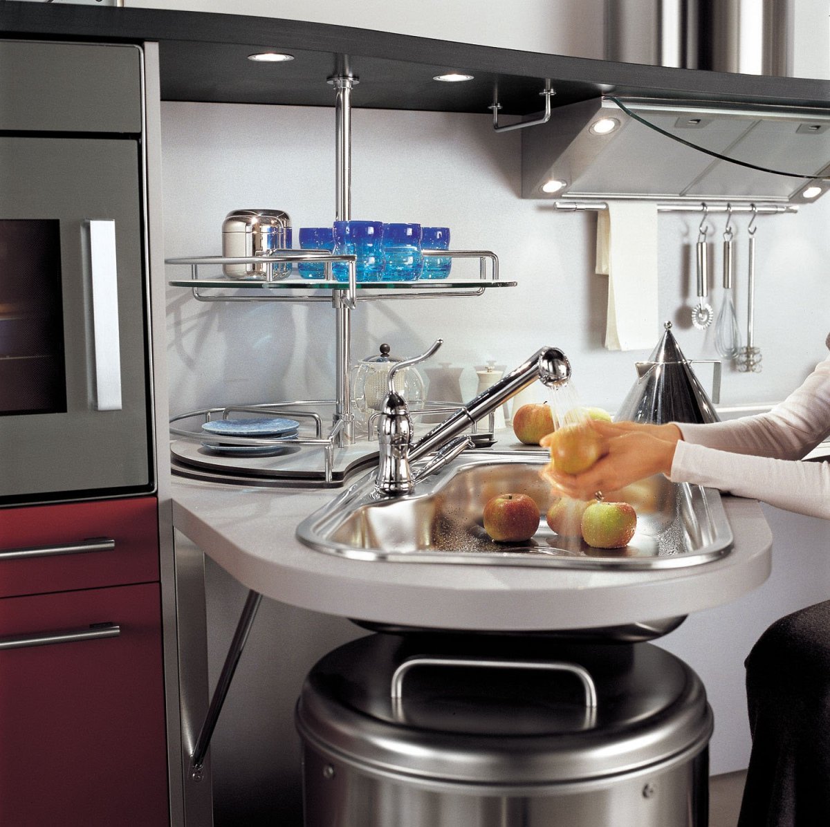 Дизайн многоыу многофункциональной кухни