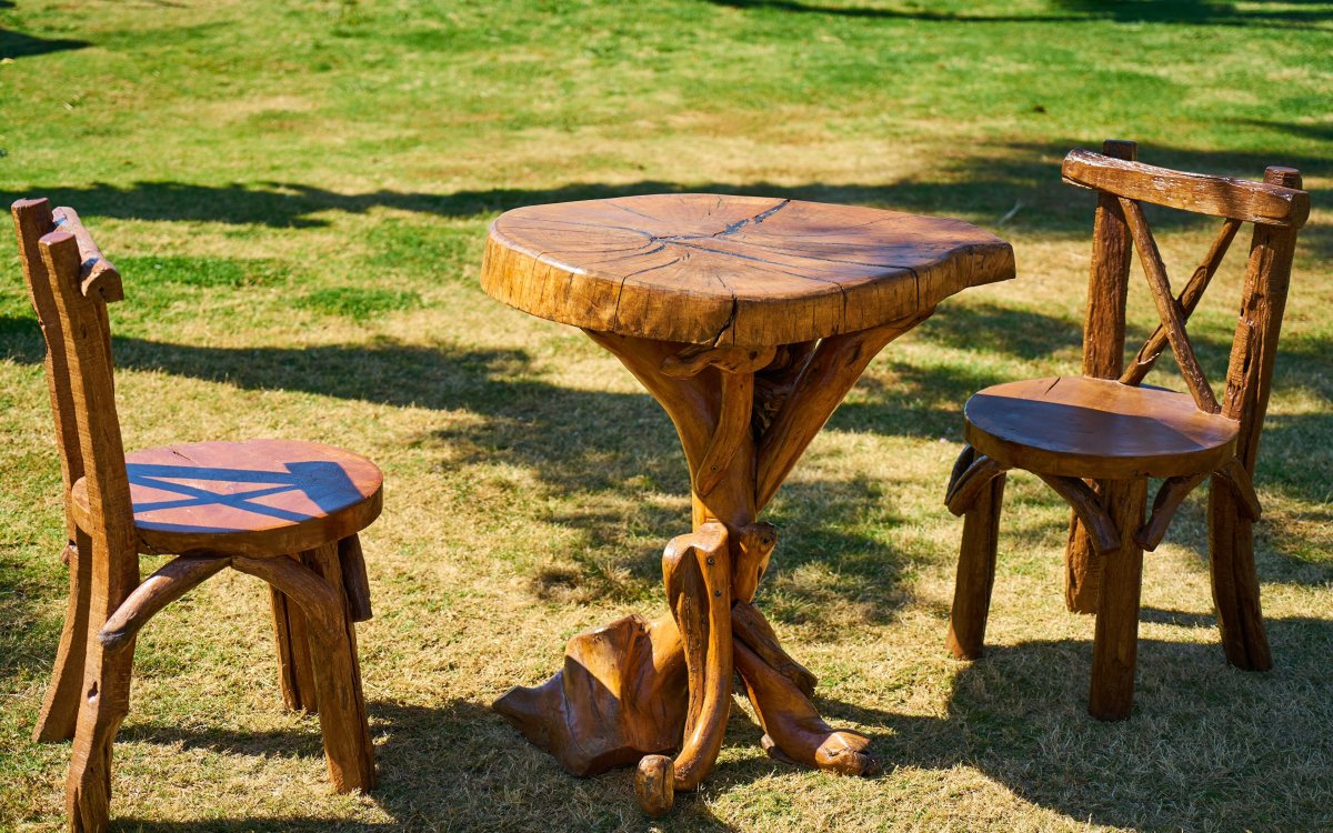 Стол Шарлотта Малайзия