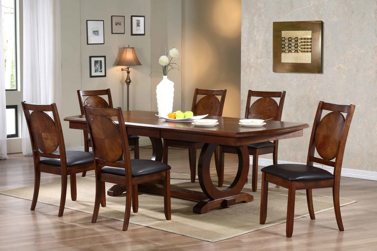 Красивые деревянные столы