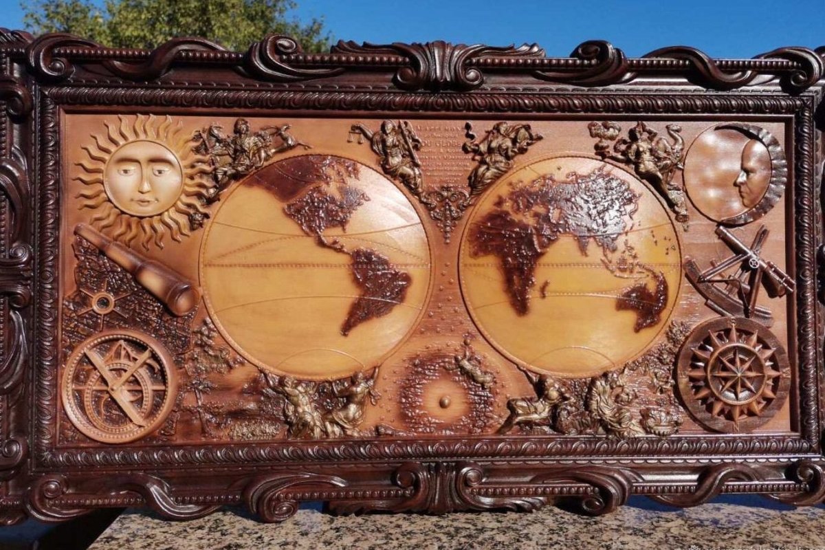 Деревянное панно на стену