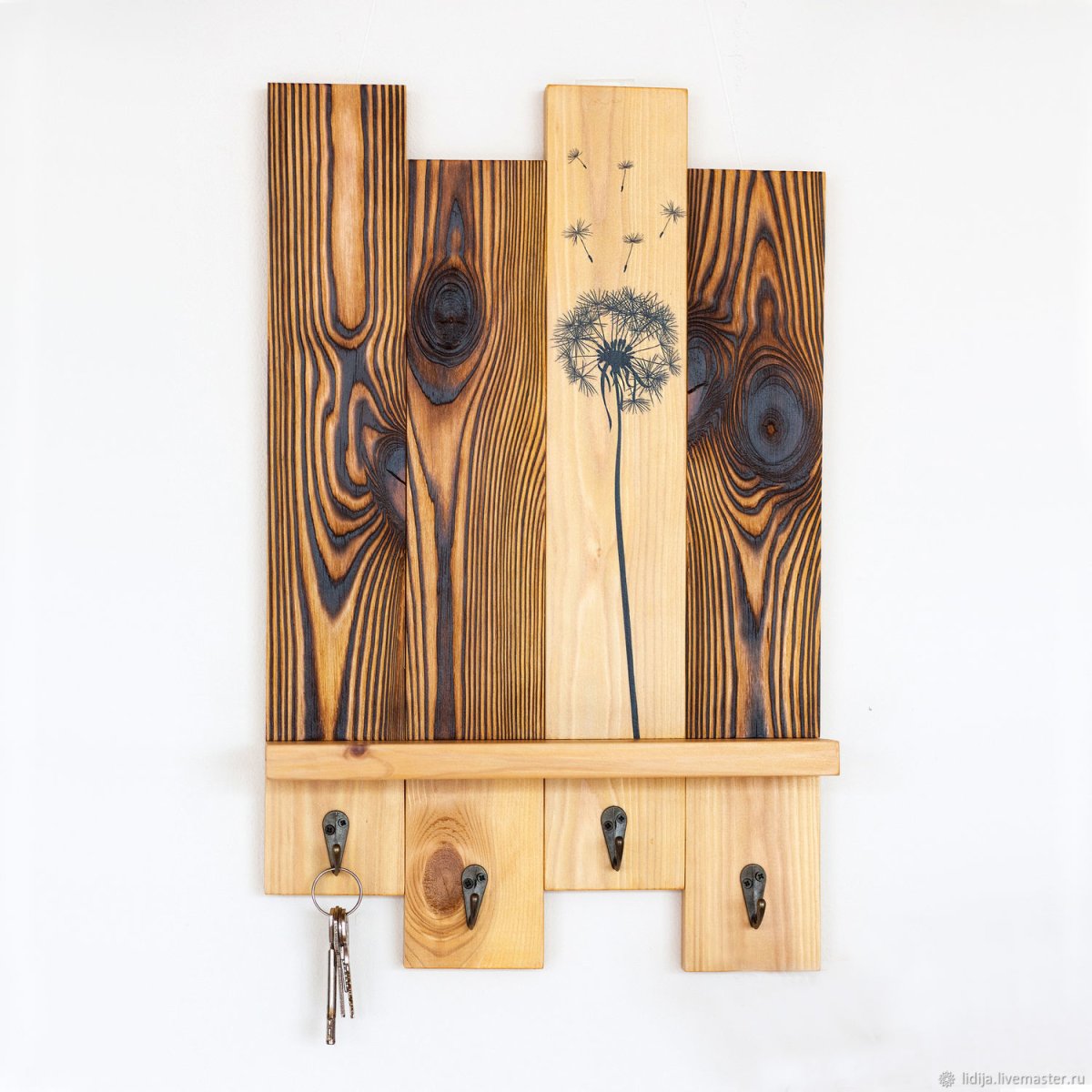 Ключница деревянная