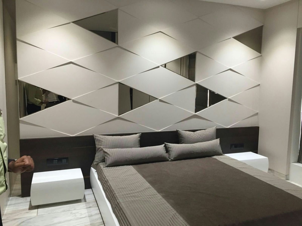 Мягкие стеновые панели с латунью