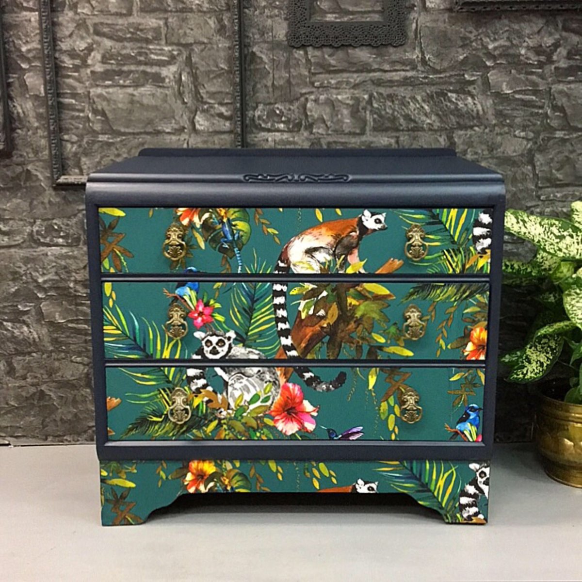 Эффектный комод в интерьере