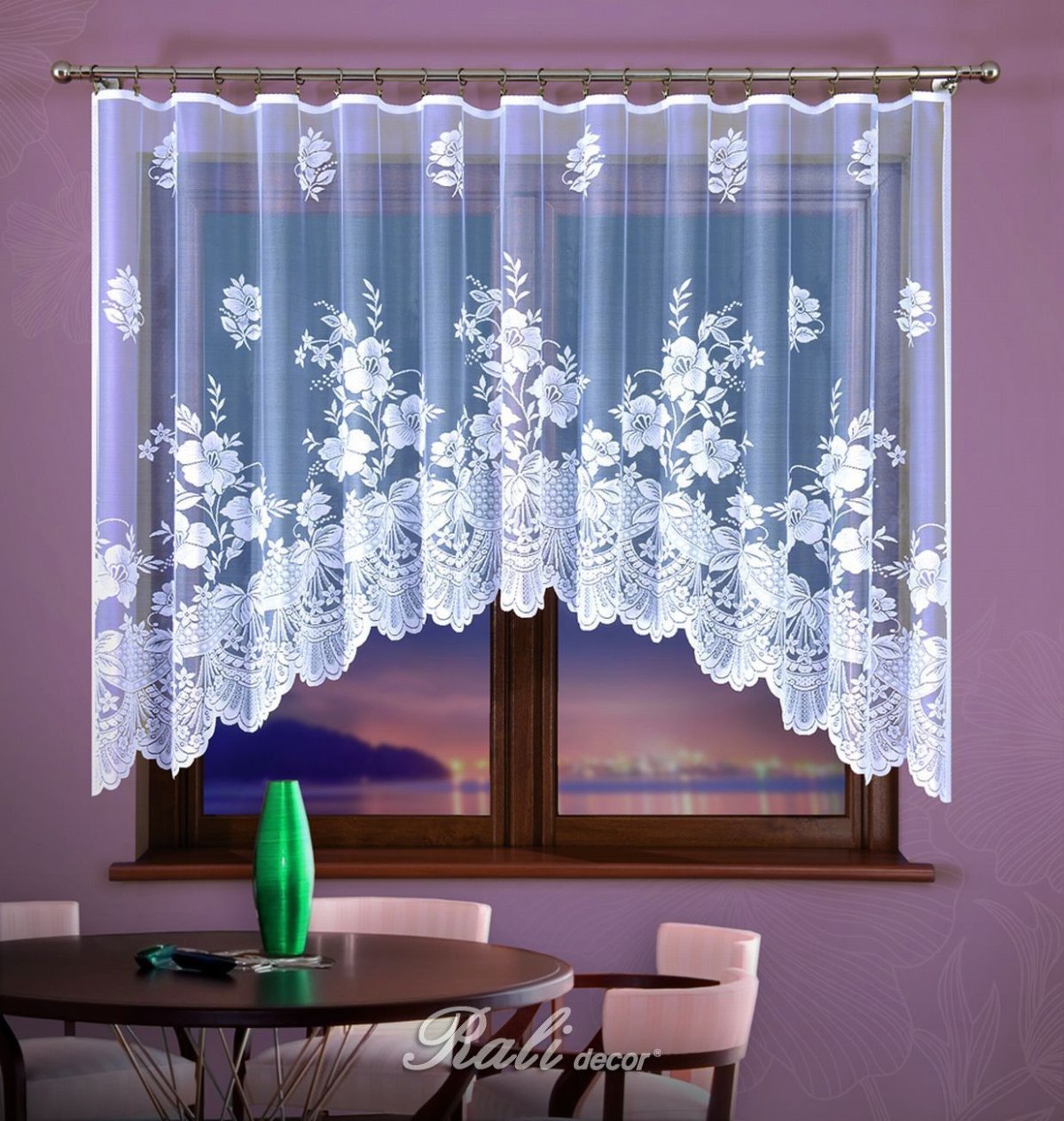 Шторы на люверсах на кухню короткие