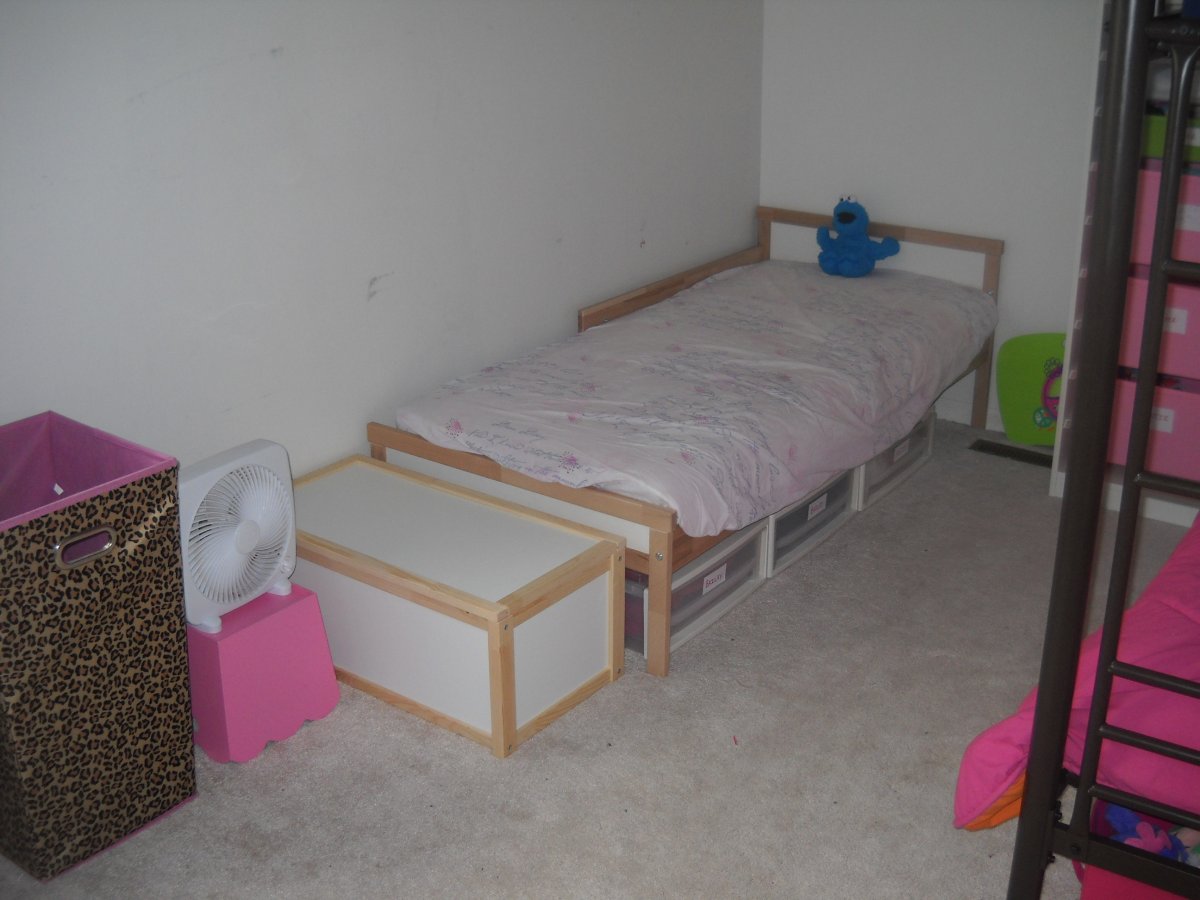 Кровать икеа Сниглар 160