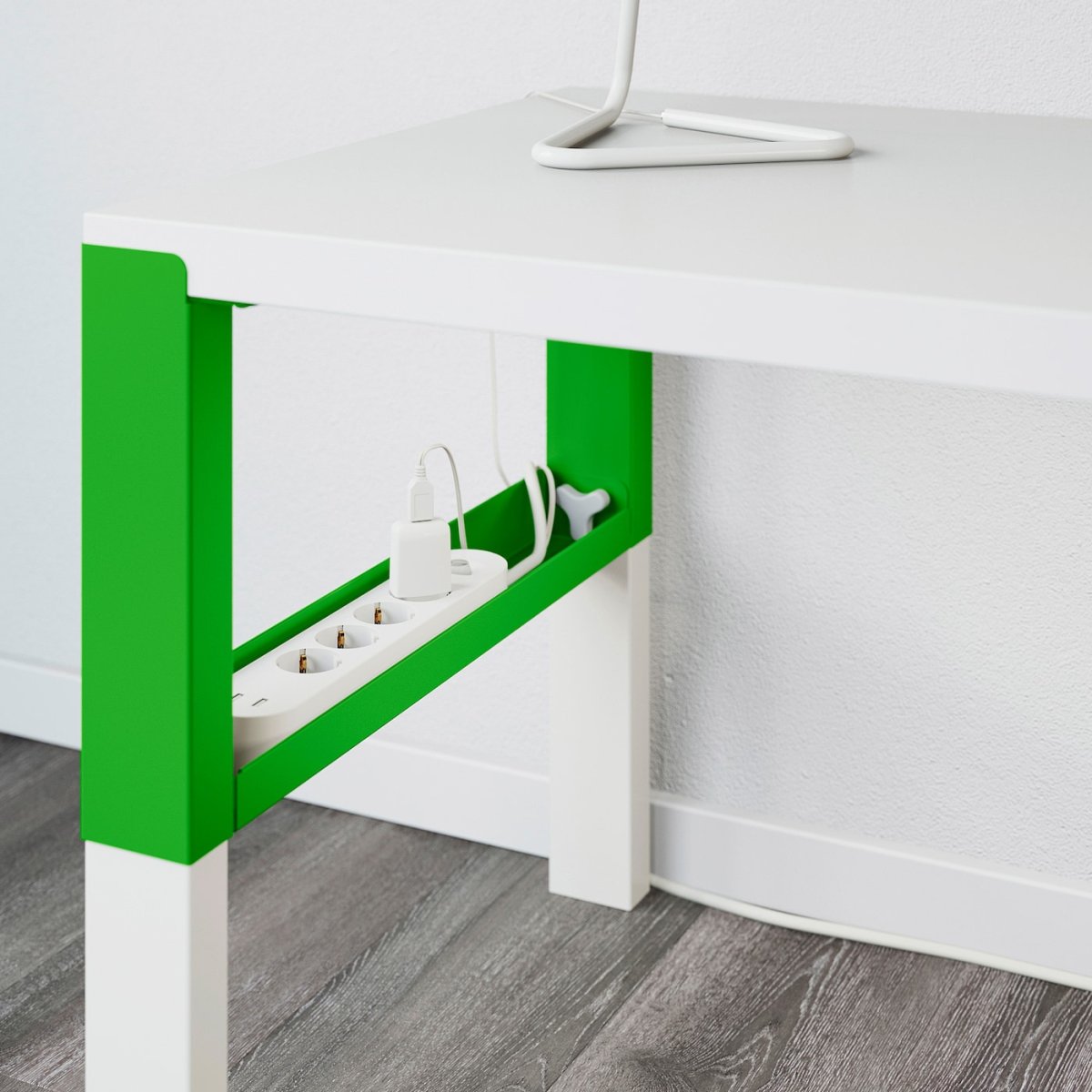 Стол из Икеи