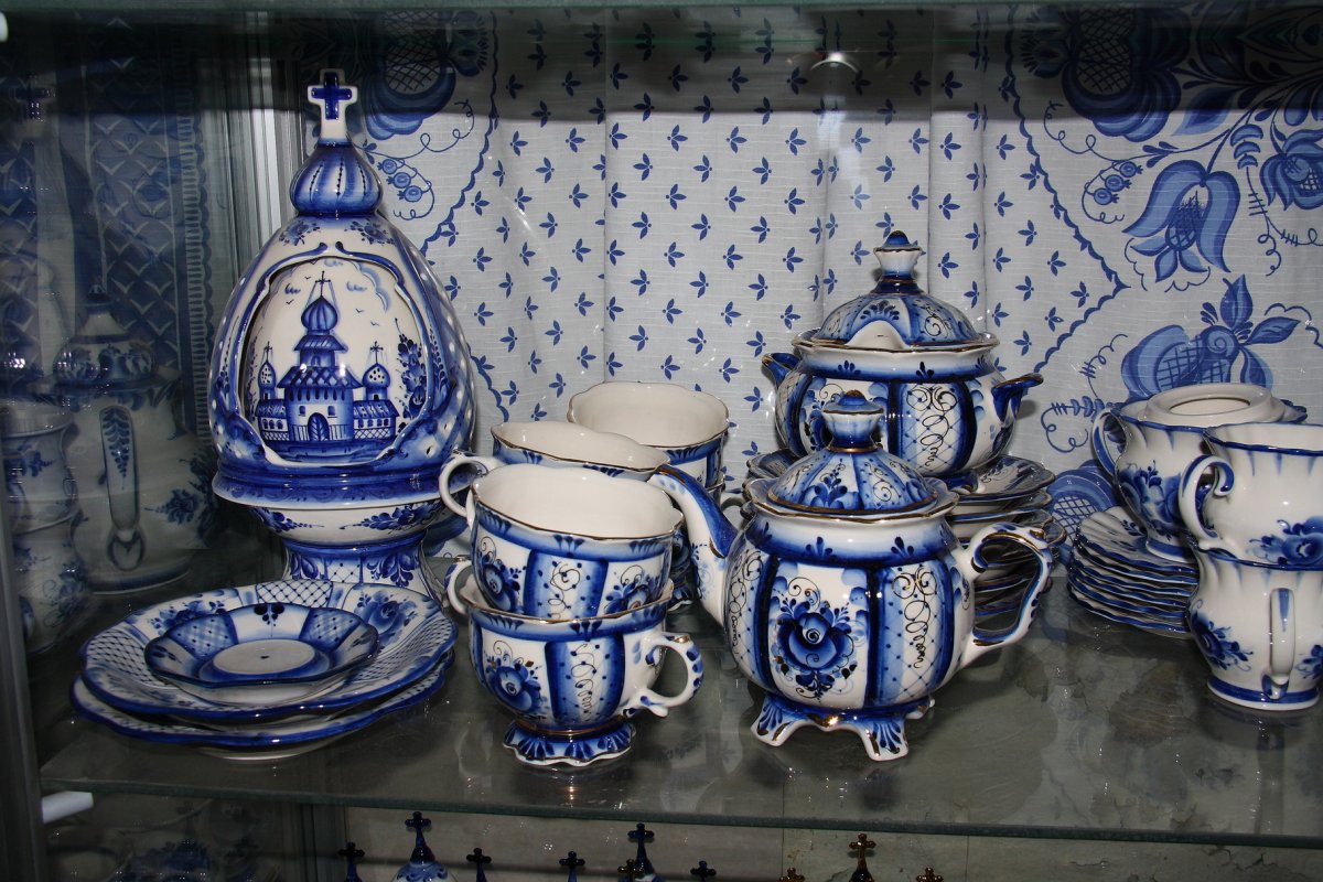 Гжельский завод синь России