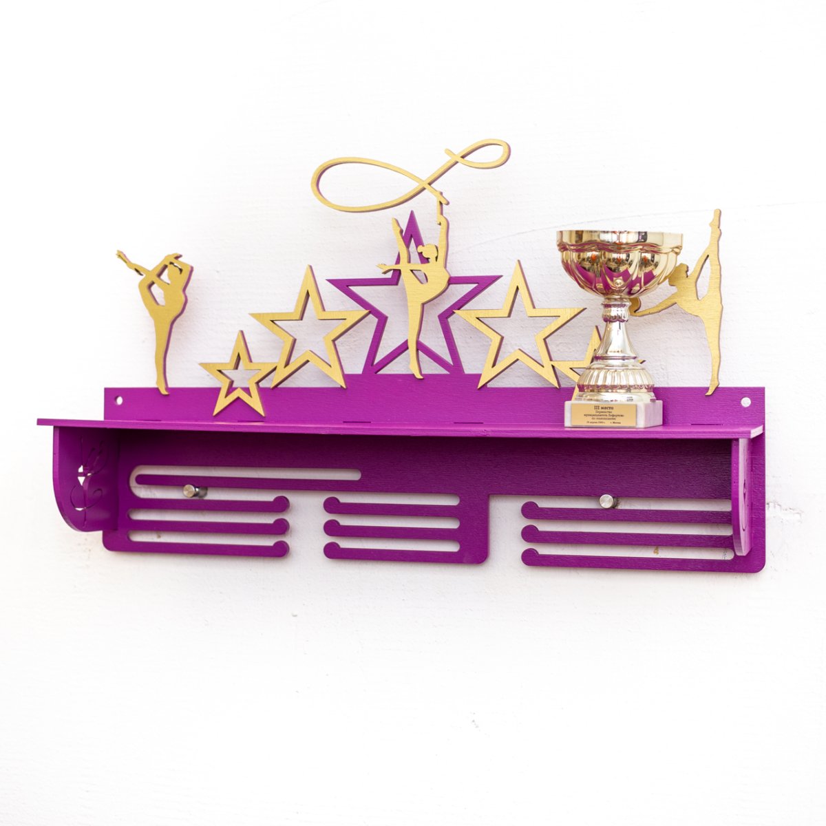 Декор на полках