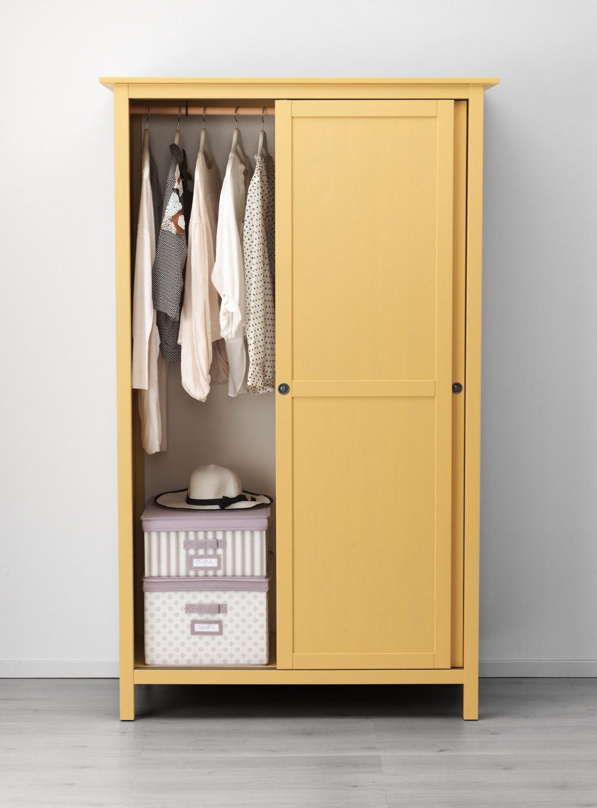 Шкаф икеа ХЕМНЭС платяной