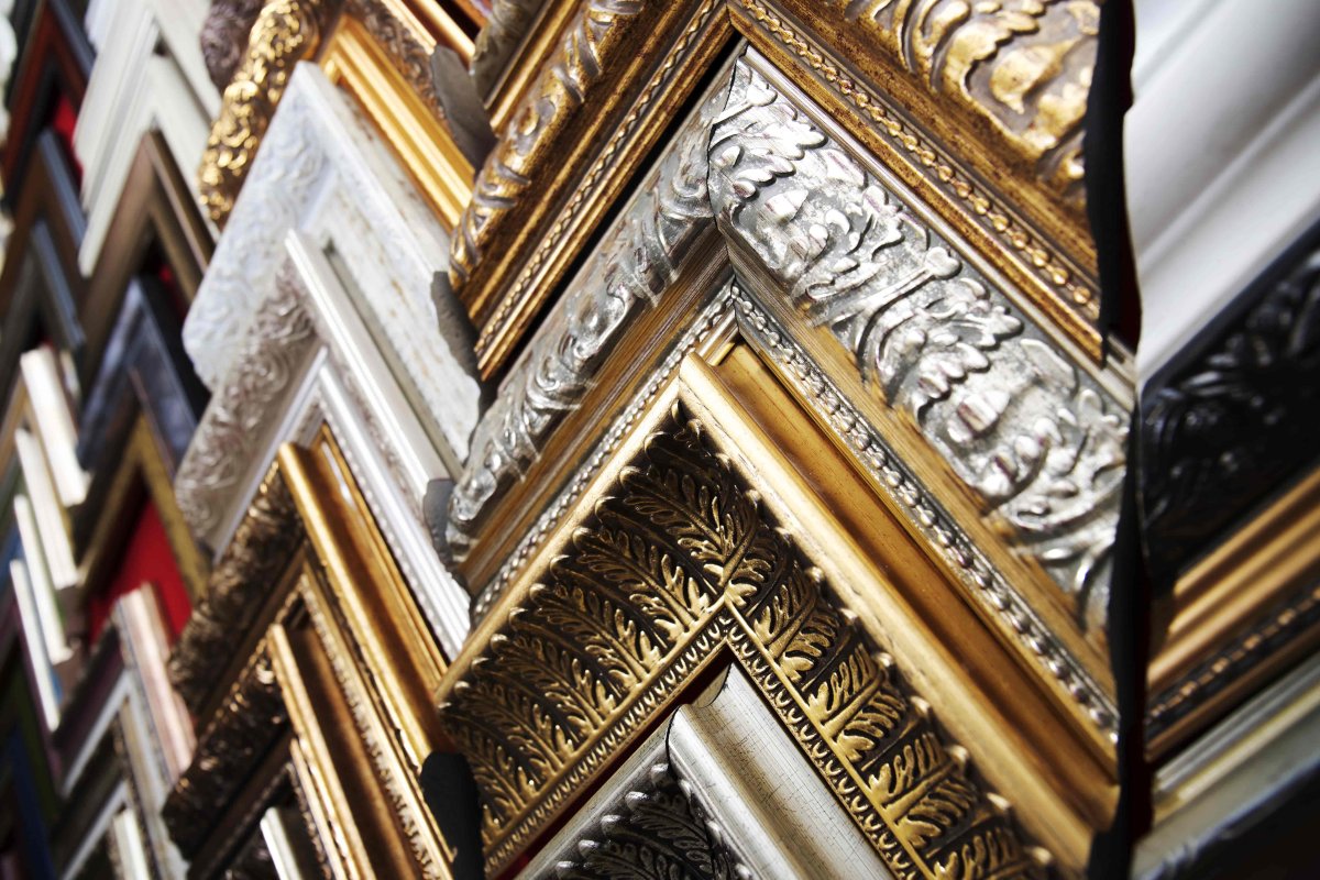 Настенные багеты в интерьере