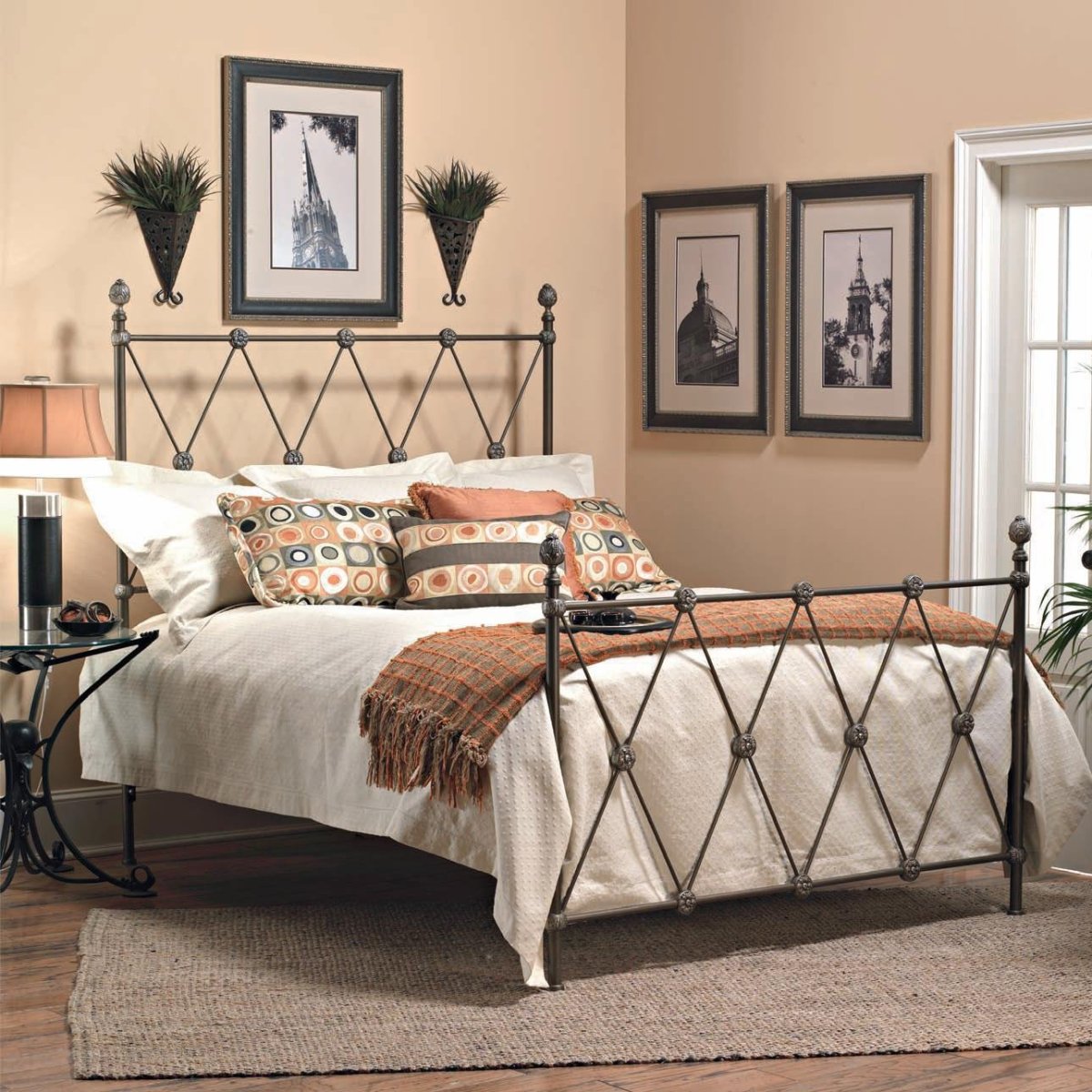 Кованые кровати