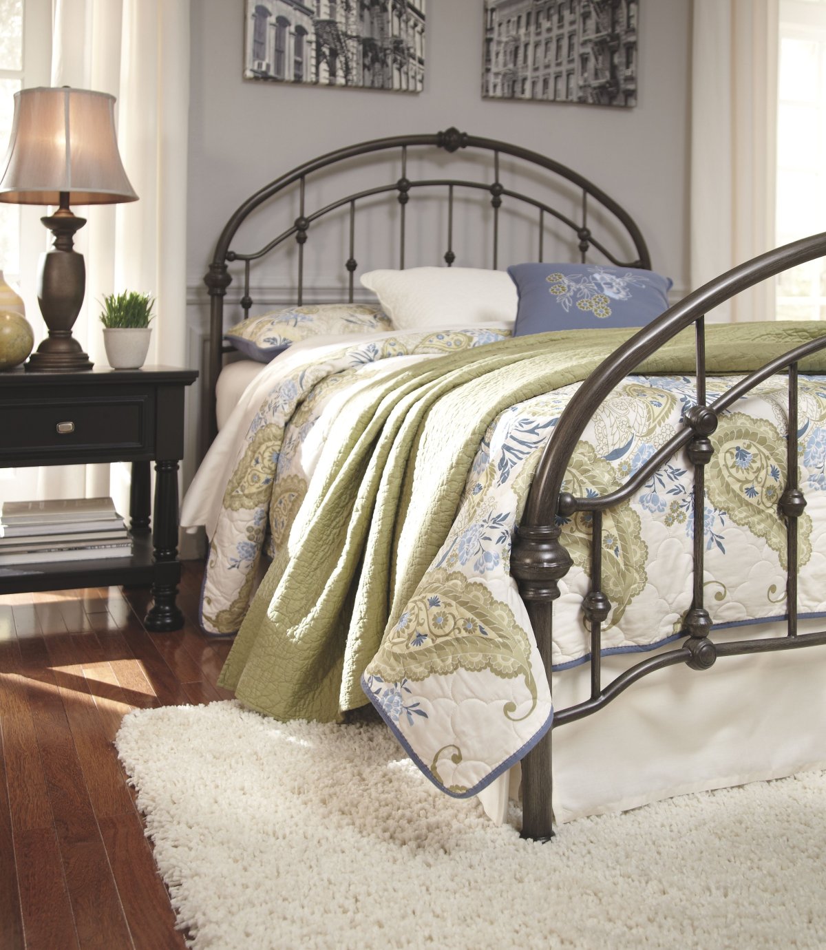 Nashburg металлическая кровать King-Size