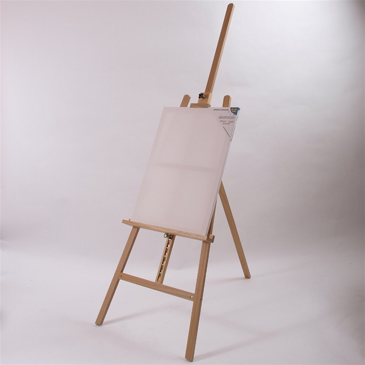 Мольберт художника