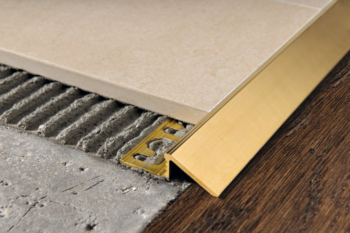 • Прикроватные и настенные панели управления