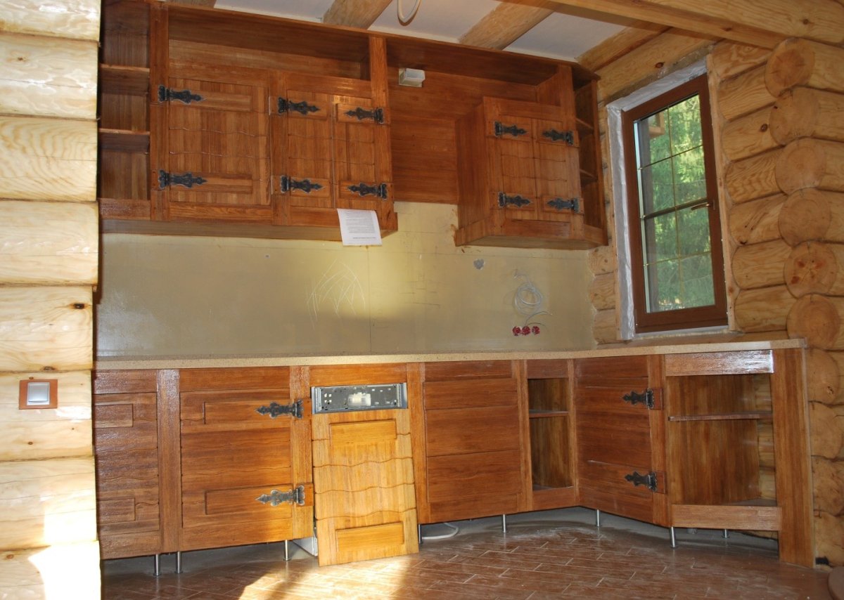 Фартук из вагонки на кухне