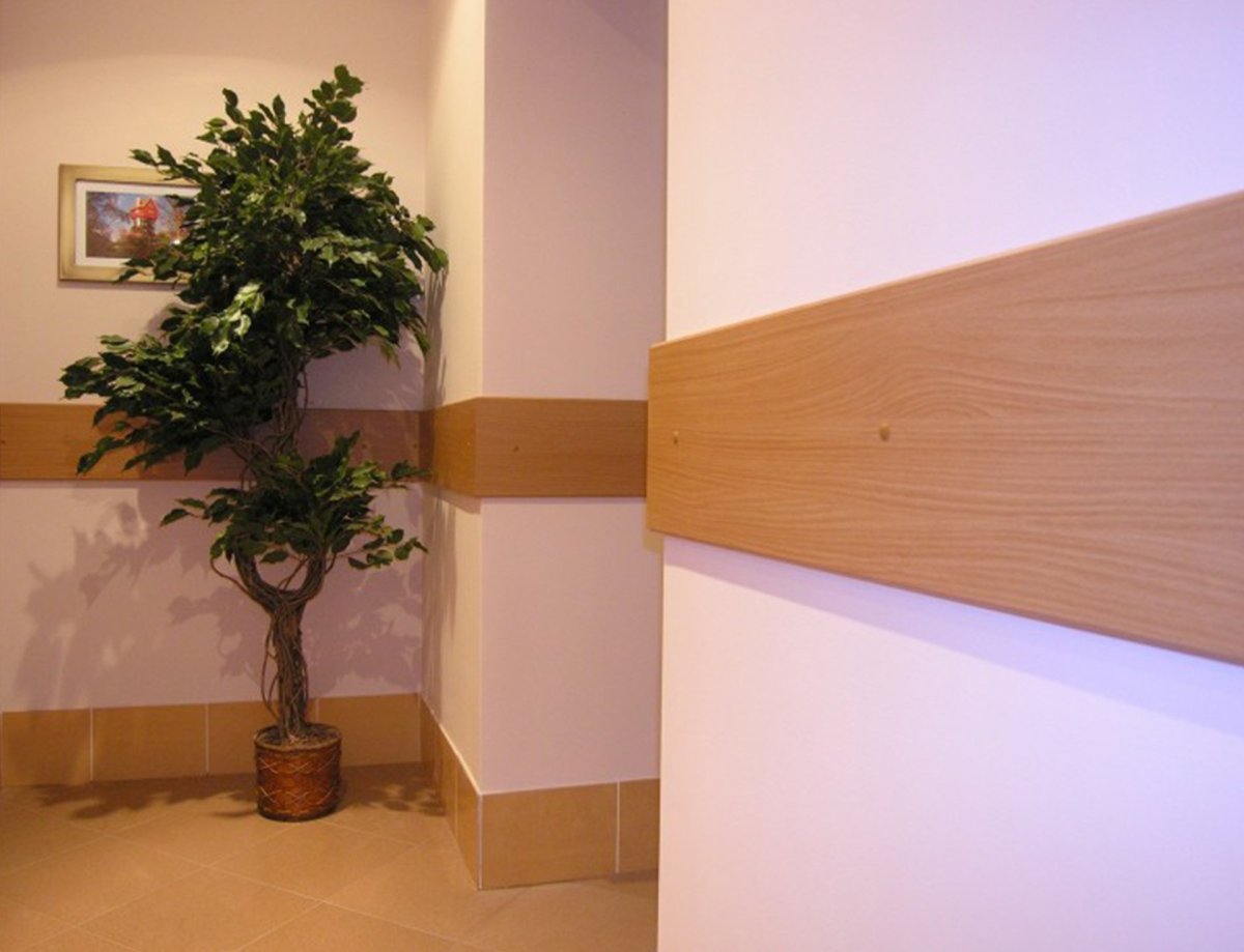 Отбойная доска ПВХ 200мм серая