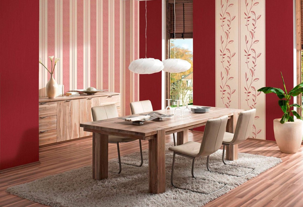 Бордовые стены на кухне