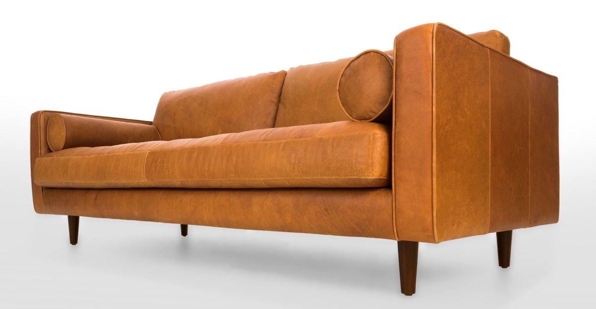 Рыжий диван в интерьере