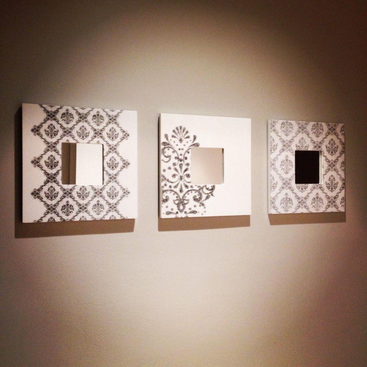 Зеркало в форме цветка